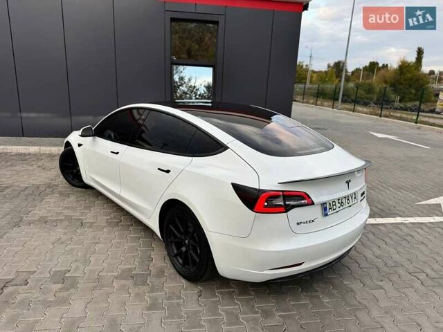 Белый Тесла Модель 3, объемом двигателя 0 л и пробегом 70 тыс. км за 22600 $, фото 9 на Automoto.ua