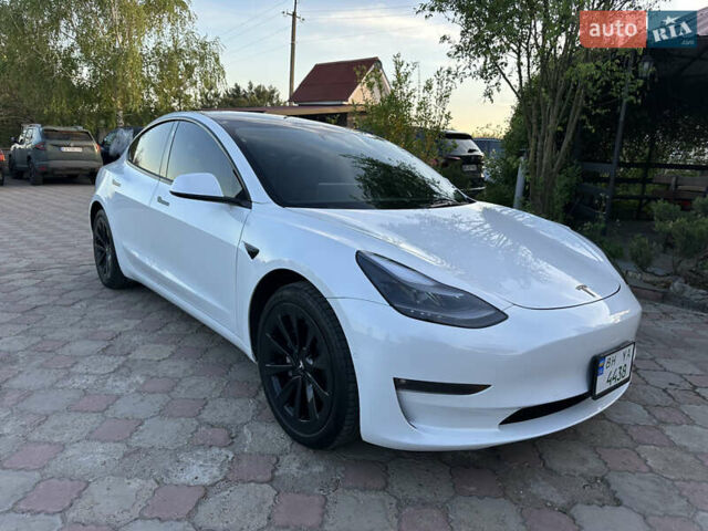 Белый Тесла Модель 3, объемом двигателя 0 л и пробегом 48 тыс. км за 22500 $, фото 6 на Automoto.ua