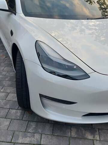 Білий Тесла Модель 3, об'ємом двигуна 0 л та пробігом 35 тис. км за 21800 $, фото 17 на Automoto.ua