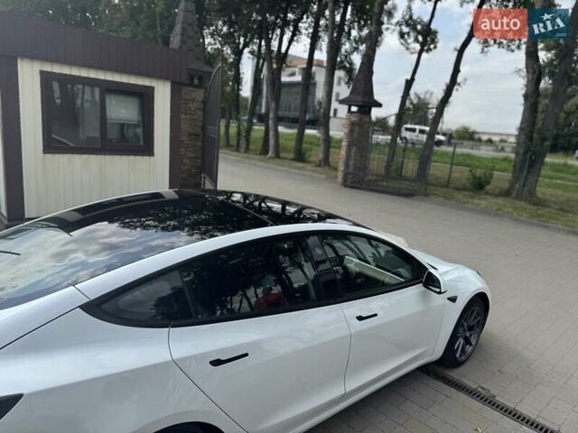 Белый Тесла Модель 3, объемом двигателя 0 л и пробегом 39 тыс. км за 21200 $, фото 13 на Automoto.ua