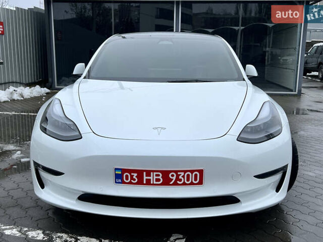 Білий Тесла Модель 3, об'ємом двигуна 0 л та пробігом 5 тис. км за 22500 $, фото 4 на Automoto.ua