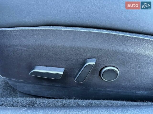 Білий Тесла Модель 3, об'ємом двигуна 0 л та пробігом 40 тис. км за 23990 $, фото 26 на Automoto.ua