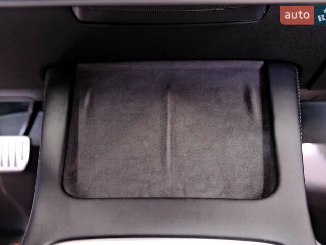 Білий Тесла Модель 3, об'ємом двигуна 0 л та пробігом 60 тис. км за 22900 $, фото 18 на Automoto.ua