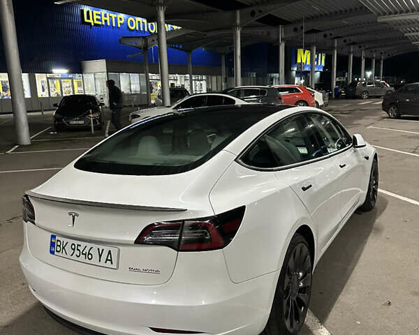 Білий Тесла Модель 3, об'ємом двигуна 0 л та пробігом 8 тис. км за 26500 $, фото 10 на Automoto.ua
