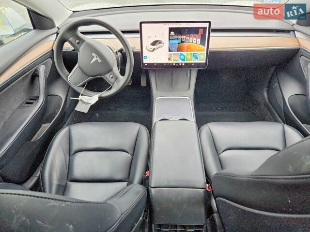 Білий Тесла Модель 3, об'ємом двигуна 0 л та пробігом 73 тис. км за 6000 $, фото 7 на Automoto.ua