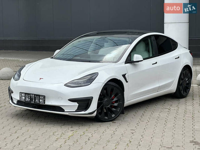 Білий Тесла Модель 3, об'ємом двигуна 0 л та пробігом 187 тис. км за 19600 $, фото 3 на Automoto.ua