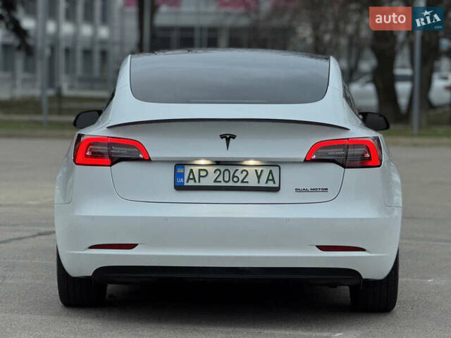 Белый Тесла Модель 3, объемом двигателя 0 л и пробегом 85 тыс. км за 21999 $, фото 14 на Automoto.ua