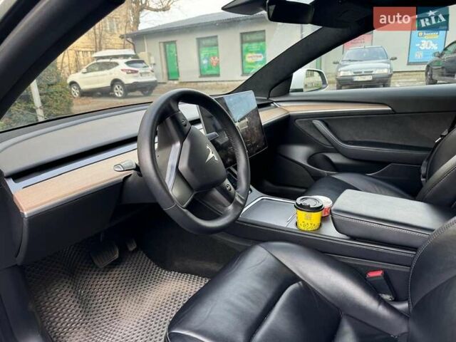 Белый Тесла Модель 3, объемом двигателя 0 л и пробегом 68 тыс. км за 22500 $, фото 2 на Automoto.ua