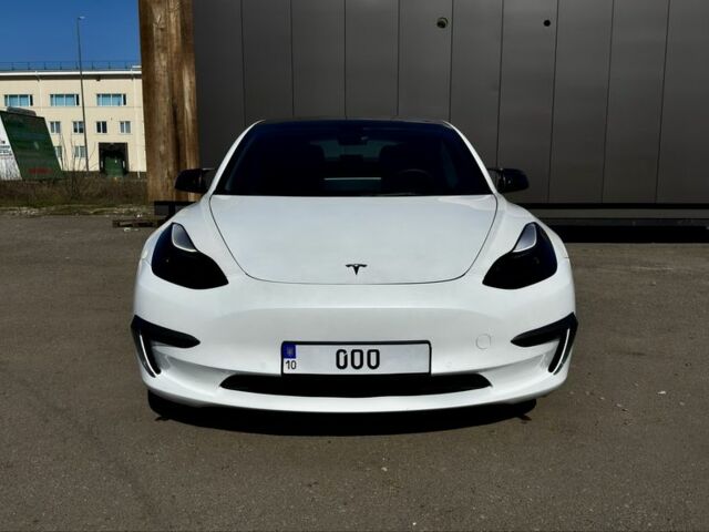 Білий Тесла Модель 3, об'ємом двигуна 0 л та пробігом 72 тис. км за 23000 $, фото 1 на Automoto.ua