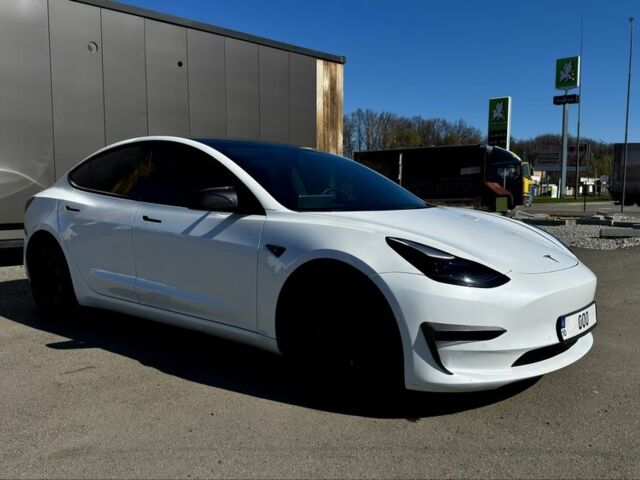Білий Тесла Модель 3, об'ємом двигуна 0 л та пробігом 72 тис. км за 23000 $, фото 2 на Automoto.ua