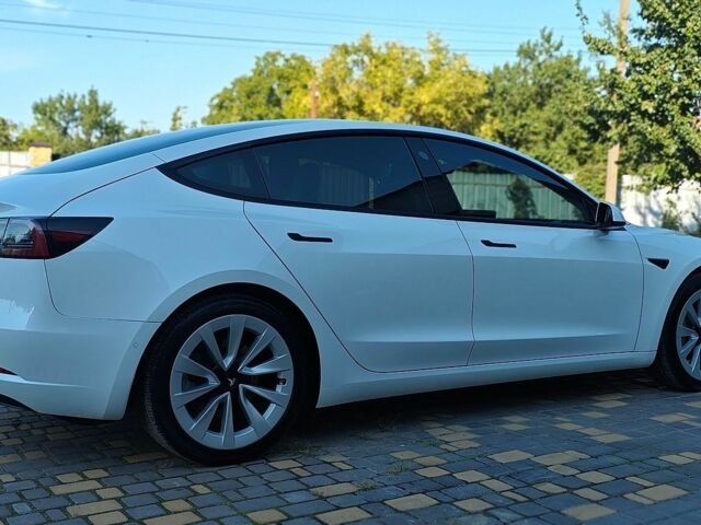 Белый Тесла Модель 3, объемом двигателя 0 л и пробегом 95 тыс. км за 18700 $, фото 7 на Automoto.ua