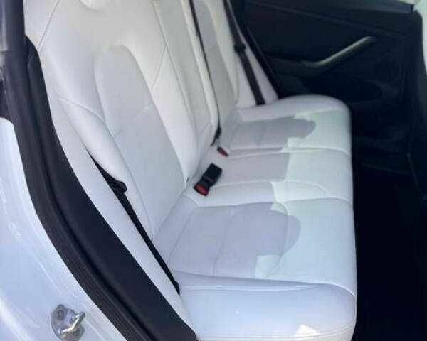 Білий Тесла Модель 3, об'ємом двигуна 0 л та пробігом 25 тис. км за 10500 $, фото 7 на Automoto.ua