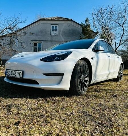 Білий Тесла Модель 3, об'ємом двигуна 0 л та пробігом 87 тис. км за 23500 $, фото 11 на Automoto.ua