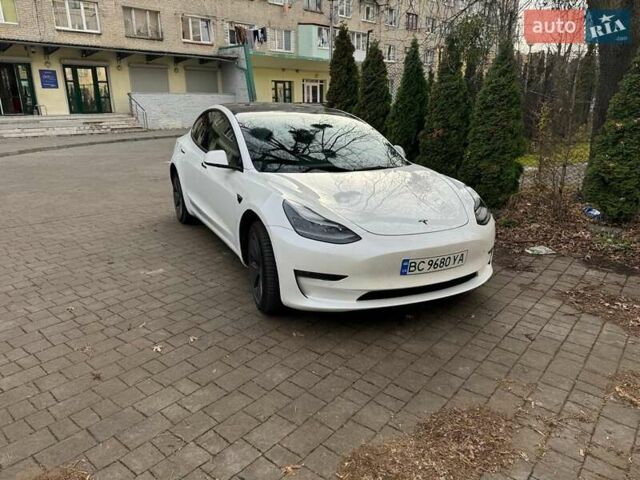 Белый Тесла Модель 3, объемом двигателя 0 л и пробегом 68 тыс. км за 22500 $, фото 8 на Automoto.ua