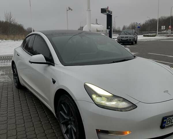 Білий Тесла Модель 3, об'ємом двигуна 0 л та пробігом 94 тис. км за 21500 $, фото 9 на Automoto.ua