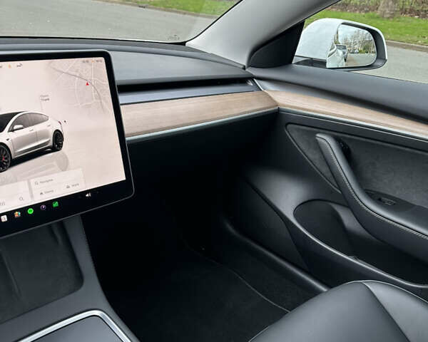 Тесла Модель 3 2022 в Николаеве на Automoto.ua Белый Тесла Модель 3, объемом двигателя 0 л и пробегом 87 тыс. км за 27000 $, фото 4 на Automoto.ua