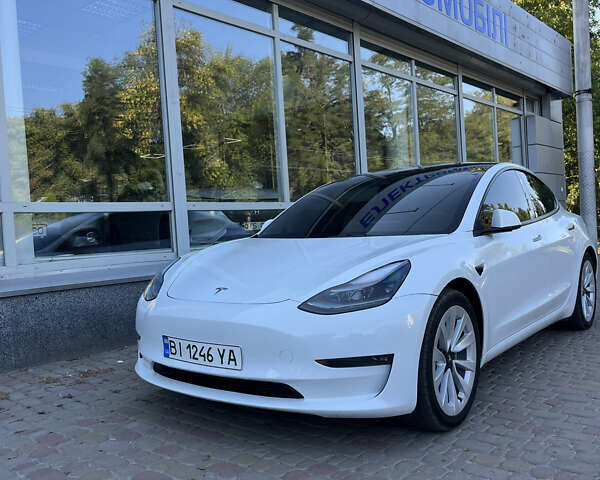 Білий Тесла Модель 3, об'ємом двигуна 0 л та пробігом 55 тис. км за 22700 $, фото 3 на Automoto.ua