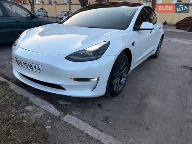 Белый Тесла Модель 3, объемом двигателя 0 л и пробегом 55 тыс. км за 24300 $, фото 1 на Automoto.ua
