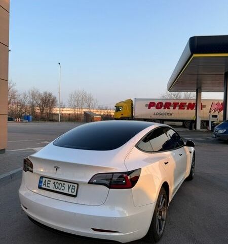 Белый Тесла Модель 3, объемом двигателя 0 л и пробегом 38 тыс. км за 21999 $, фото 8 на Automoto.ua