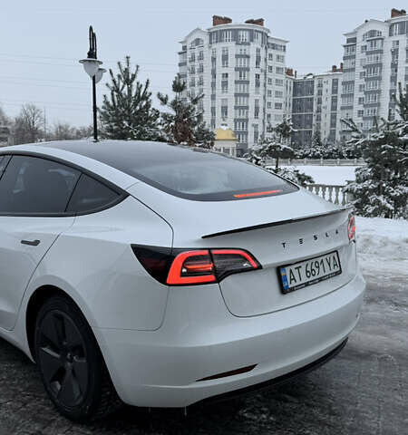 Білий Тесла Модель 3, об'ємом двигуна 0 л та пробігом 70 тис. км за 19000 $, фото 4 на Automoto.ua