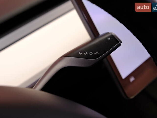 Білий Тесла Модель 3, об'ємом двигуна 0 л та пробігом 60 тис. км за 22900 $, фото 22 на Automoto.ua