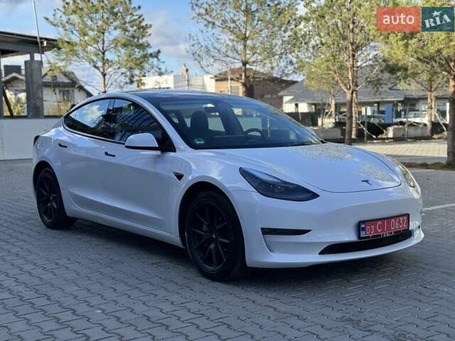 Белый Тесла Модель 3, объемом двигателя 0 л и пробегом 105 тыс. км за 22200 $, фото 17 на Automoto.ua