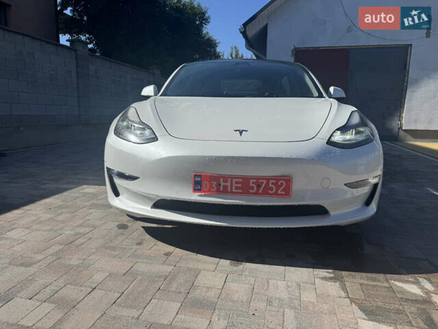Белый Тесла Модель 3, объемом двигателя 0 л и пробегом 142 тыс. км за 16949 $, фото 14 на Automoto.ua