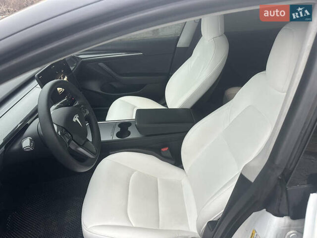 Белый Тесла Модель 3, объемом двигателя 0 л и пробегом 59 тыс. км за 22000 $, фото 11 на Automoto.ua