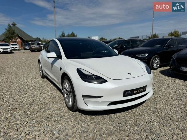Белый Тесла Модель 3, объемом двигателя 0 л и пробегом 83 тыс. км за 21500 $, фото 2 на Automoto.ua