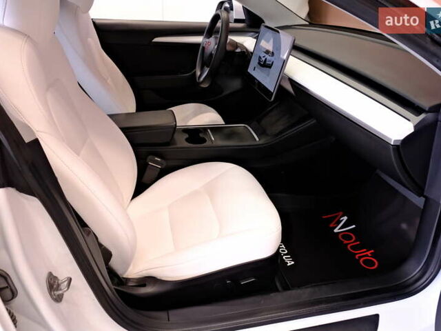 Білий Тесла Модель 3, об'ємом двигуна 0 л та пробігом 60 тис. км за 22900 $, фото 38 на Automoto.ua