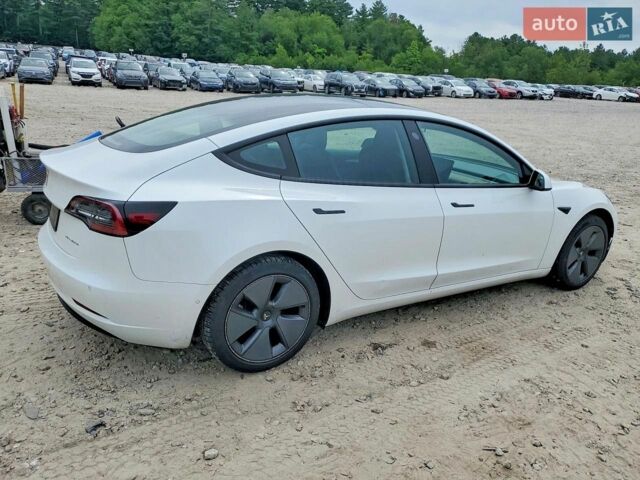 Білий Тесла Модель 3, об'ємом двигуна 0 л та пробігом 73 тис. км за 6000 $, фото 3 на Automoto.ua