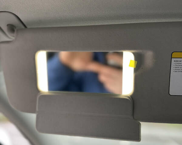 Белый Тесла Модель 3, объемом двигателя 0 л и пробегом 109 тыс. км за 16900 $, фото 18 на Automoto.ua