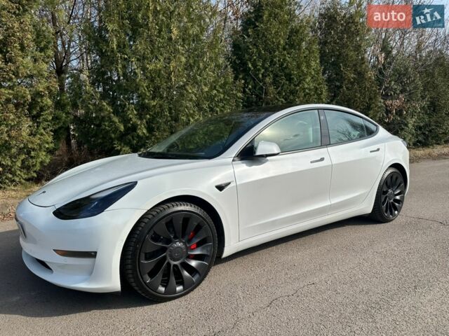 Білий Тесла Модель 3, об'ємом двигуна 0 л та пробігом 9 тис. км за 25500 $, фото 1 на Automoto.ua