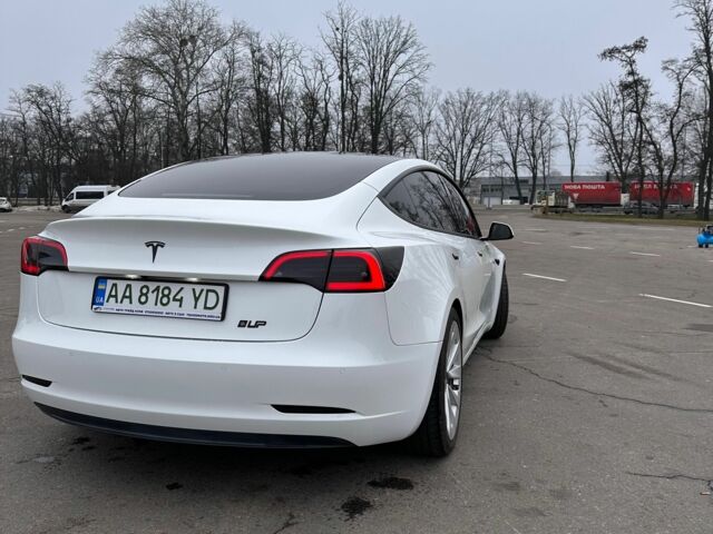 Белый Тесла Модель 3, объемом двигателя 0 л и пробегом 81 тыс. км за 21000 $, фото 4 на Automoto.ua
