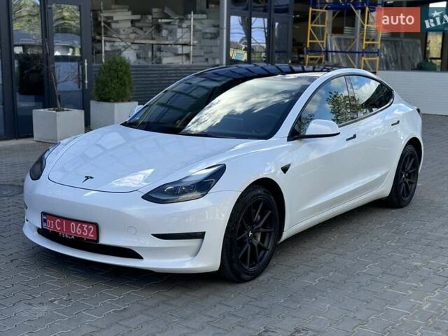 Белый Тесла Модель 3, объемом двигателя 0 л и пробегом 105 тыс. км за 22200 $, фото 5 на Automoto.ua