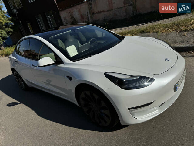 Белый Тесла Модель 3, объемом двигателя 0 л и пробегом 12 тыс. км за 30000 $, фото 5 на Automoto.ua