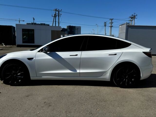 Білий Тесла Модель 3, об'ємом двигуна 0 л та пробігом 72 тис. км за 23000 $, фото 7 на Automoto.ua