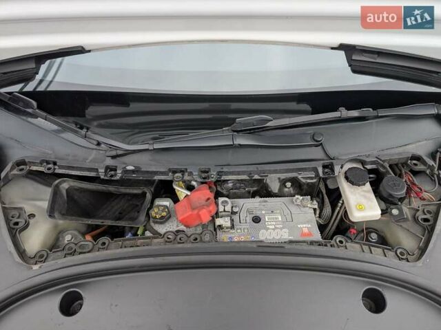 Белый Тесла Модель 3, объемом двигателя 0 л и пробегом 118 тыс. км за 21999 $, фото 5 на Automoto.ua