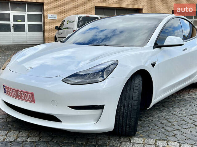 Білий Тесла Модель 3, об'ємом двигуна 0 л та пробігом 2 тис. км за 23700 $, фото 8 на Automoto.ua