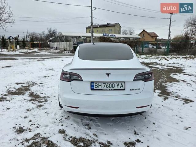Белый Тесла Модель 3, объемом двигателя 0 л и пробегом 46 тыс. км за 24800 $, фото 7 на Automoto.ua