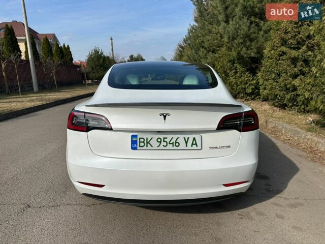 Білий Тесла Модель 3, об'ємом двигуна 0 л та пробігом 9 тис. км за 25500 $, фото 4 на Automoto.ua