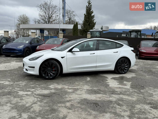 Белый Тесла Модель 3, объемом двигателя 0 л и пробегом 8 тыс. км за 28500 $, фото 3 на Automoto.ua