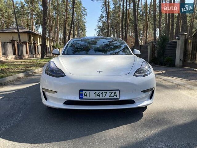 Белый Тесла Модель 3, объемом двигателя 0 л и пробегом 52 тыс. км за 33300 $, фото 3 на Automoto.ua