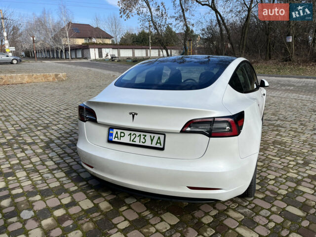 Белый Тесла Модель 3, объемом двигателя 0 л и пробегом 30 тыс. км за 25000 $, фото 2 на Automoto.ua