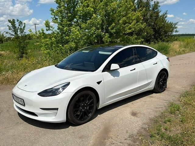 Белый Тесла Модель 3, объемом двигателя 0 л и пробегом 87 тыс. км за 23500 $, фото 5 на Automoto.ua