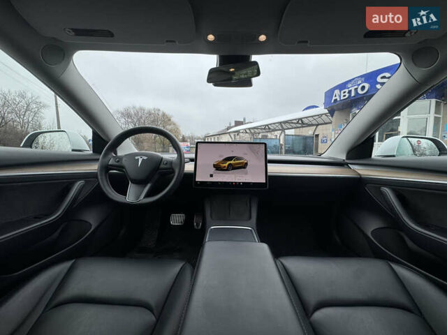 Білий Тесла Модель 3, об'ємом двигуна 0 л та пробігом 110 тис. км за 16900 $, фото 12 на Automoto.ua