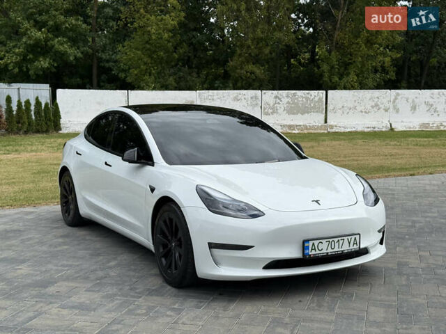 Белый Тесла Модель 3, объемом двигателя 0 л и пробегом 71 тыс. км за 23000 $, фото 48 на Automoto.ua