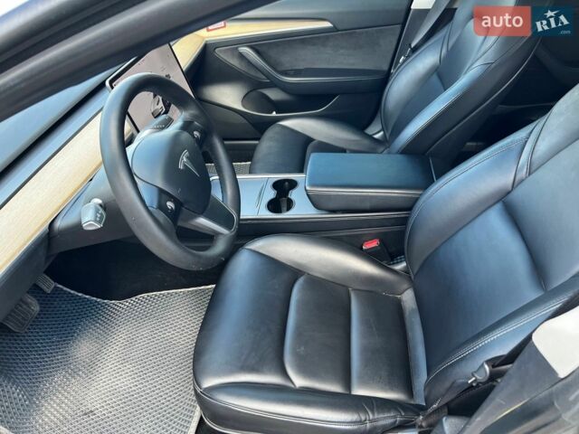 Белый Тесла Модель 3, объемом двигателя 0 л и пробегом 70 тыс. км за 21750 $, фото 9 на Automoto.ua