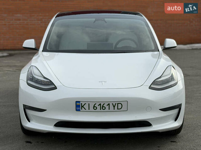 Білий Тесла Модель 3, об'ємом двигуна 0 л та пробігом 48 тис. км за 22900 $, фото 1 на Automoto.ua