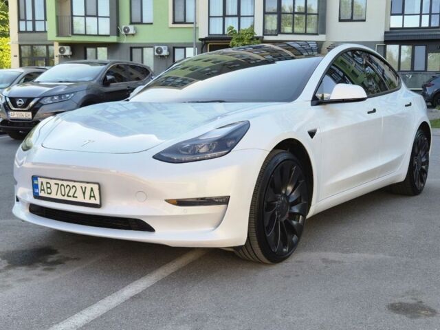 Білий Тесла Модель 3, об'ємом двигуна 0 л та пробігом 49 тис. км за 23800 $, фото 5 на Automoto.ua